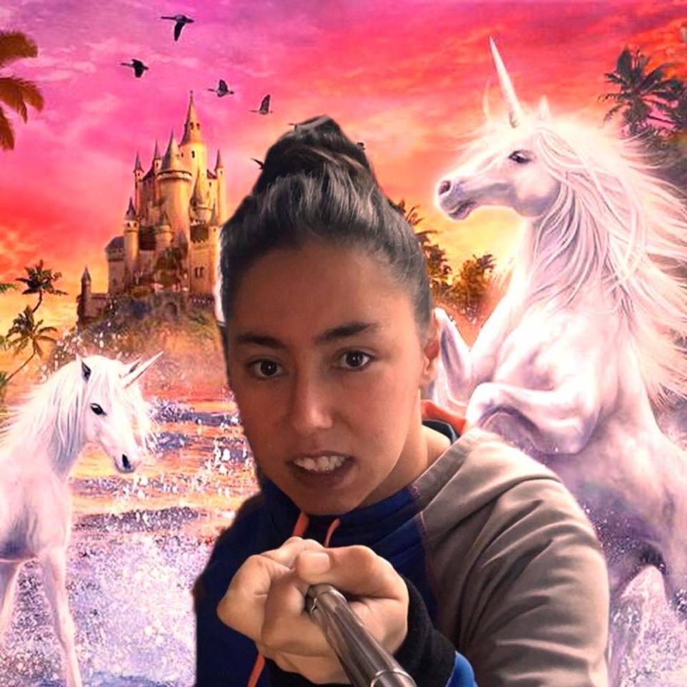 Meet your Posher, Deandra